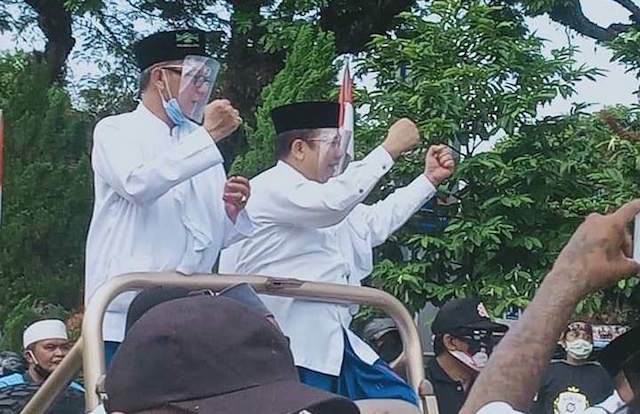 Paslon Bupati-Wakil Bupati H Hendy Siswanto-Gus Firjaun Daftar ke KPUD Jember